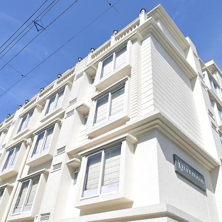 ホテル Kitty House コルカタ エクステリア 写真